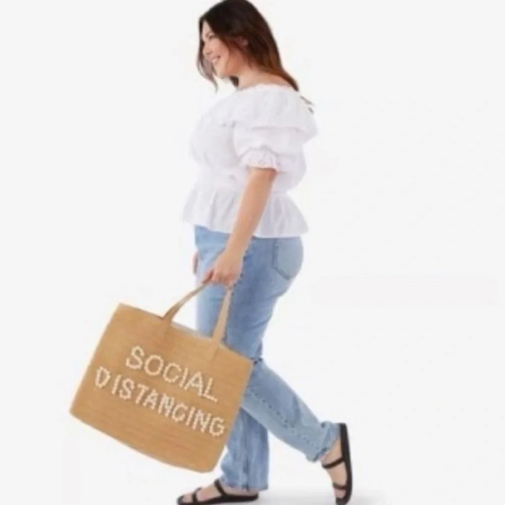 BTB‎ LOS ANGELES SOCIAL DISTANCING STRAW TOTE